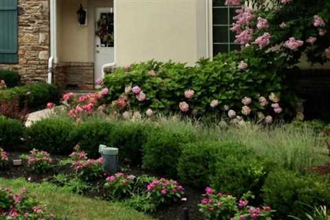 How to Landscape Front Yards