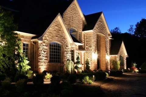 Using House Uplighting to Highlight Your Home