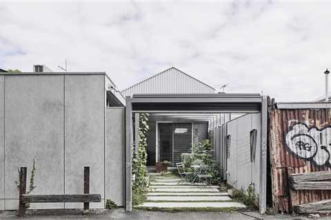 Steel Cladding and a Roller Door Forge a Melbourne Home With Its Industrial Setting