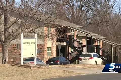 Residents at Oklahoma apartment complex come home to eviction notices