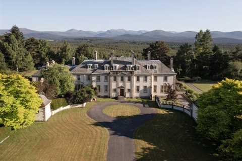 For $3.7M, You Can Live Like Rock Royalty in Bob Dylan’s Scottish Highland Estate
