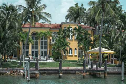 Miami Mansions for Sale: Embrace Luxury 