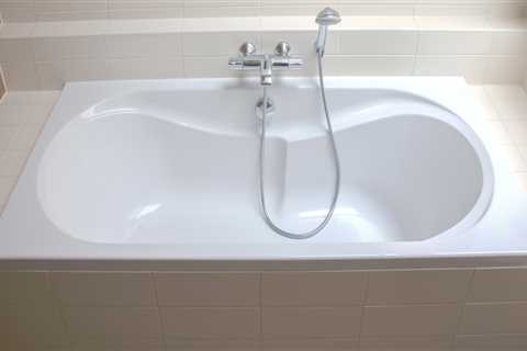 Renew, Refresh, Revitalize: Bathtub Reglazing In Houston, TX To Elevate Your Home Remodel