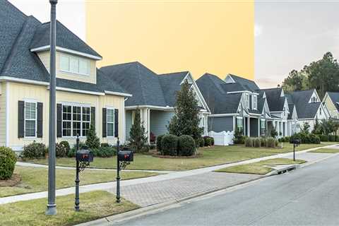 The Central Kentucky Housing Market: Understanding the Average Time Homes Stay on the Market