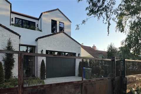 Finishing Strong: Driveway Gate Repair In Tarzana To Complete Your Home Remodel