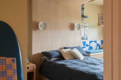 This Surf-Inspired Bedroom Is a Teenage Dream Come True