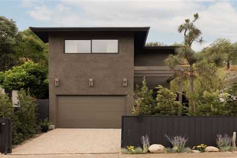 Earth Tones Ground This Minimalist L.A. Midcentury Reno Seeking $1.4M