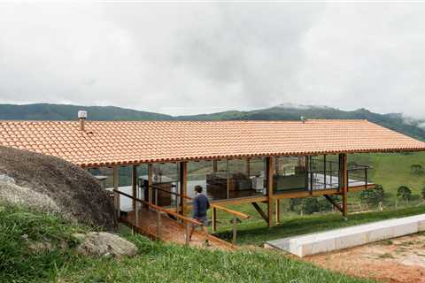 You Can See Straight Through This Prefab Mountain Home Near São Paulo