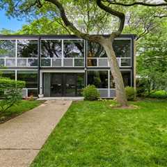 One of Mies van der Rohe’s Lafayette Park Town Houses Just Listed for $365K