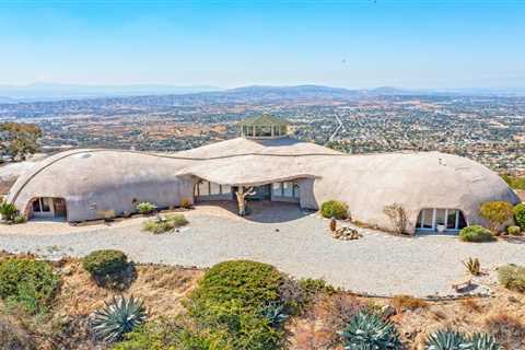 Set on a Mountain, This $3M California Dome Home Has Top-of-the-World Views