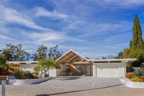 After a Complete Revamp, a Sunny SoCal Eichler Seeks $2.4M