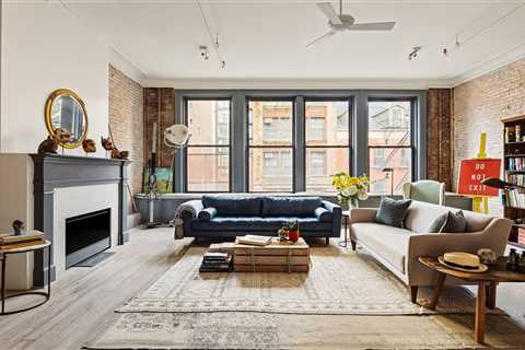 Asking $4.3M, This Century-Old Manhattan Loft Spans an Entire Floor