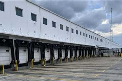 How Reflective Striping & Markings Support Safer Commercial Relocation Logistics